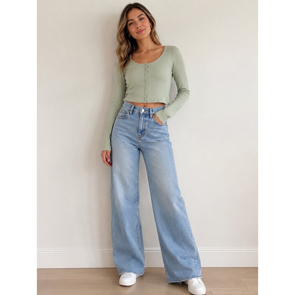 Hollister Sage Green Ribbed Button Front Long Sleeve Cropped Top Womens Medium